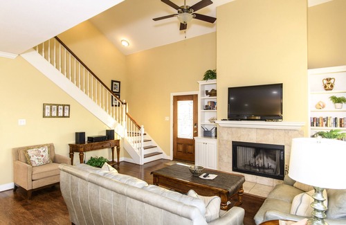 Rockport House | Coastal Class Waterfront: Unwind with Oceanfront Views
