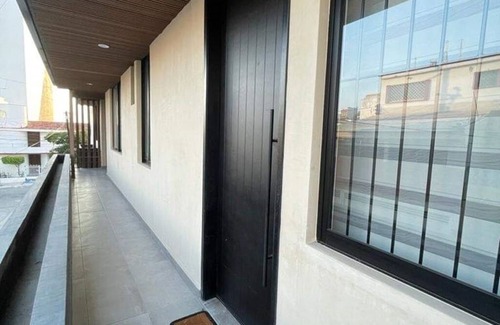 Centro Historico Apartment | "Coastal Comfort: Stylish Apartment Just One Block from the Beach!"