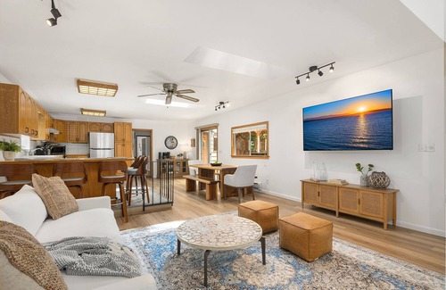 Birch Bay House | Beachside Coastal Cottage with Ocean Views and Decks