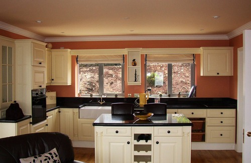 Kells House | Coastal Cottage in Kells: Oceanfront Retreat with Pool