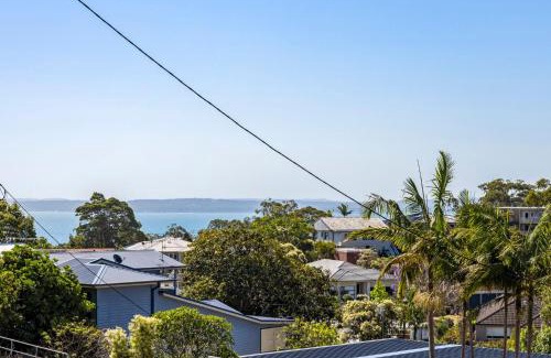 Nelson Bay House | Pet-Friendly Coastal Cottage in Nelson Bay for Families