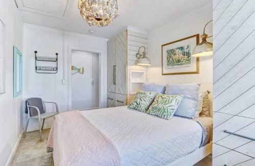Ocean Cay House | Coastal Cottage 212: Oceanview Deck, Pet-Friendly Retreat