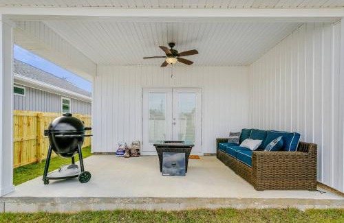 Ono Island House | Coastal Cottage: Family-Friendly Getaway by the Sea