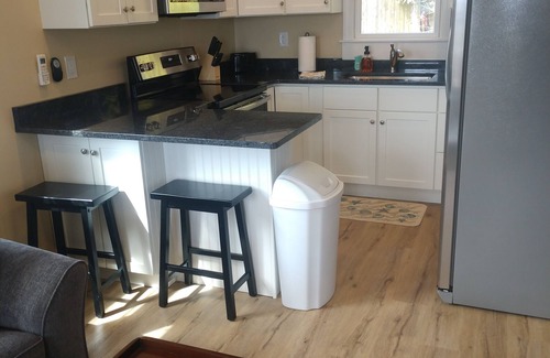 Snug Harbor Cottage | Beautiful Coastal Cottage at Pointview Marina, Rhode Island