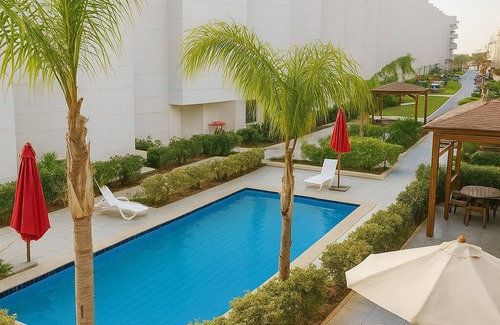 Al-Manasrah Ski Chalet | Family-Friendly Porto Said Tourist Resort with Pool & Breakfast