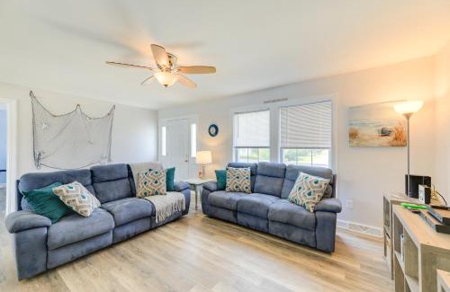 Emerald Isle House | Coastal Emerald Isle Retreat: Family and Pet Friendly Getaway