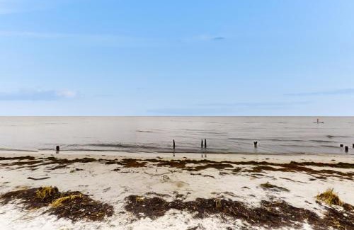 Carrabelle House | Coastal Escape: Family-Friendly Getaway with Pool & Pets