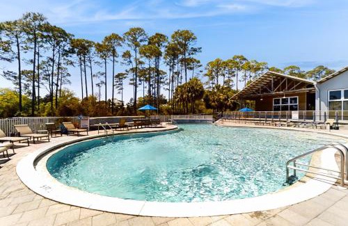 Carrabelle House | Coastal Escape: Family-Friendly Getaway with Pool & Pets