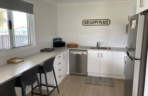 Tuross Head House | Modern Coastal Escape @ Tuross with Pool & Ocean View