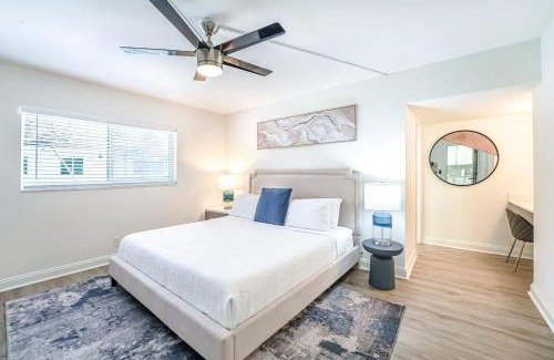 Boca Raton Apartment | Coastal Escape Walk to Beach Pool and Gym