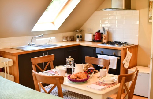 Stranraer Cottage | Coastal Estate Cottage: Pet-Friendly with Scenic Walks
