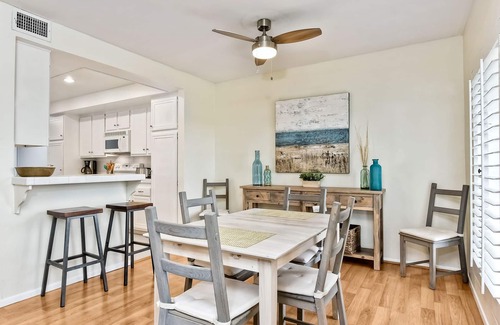 Del Mar Heights House | Cozy Townhouse Steps from Torrey Pines Beach, Del Mar