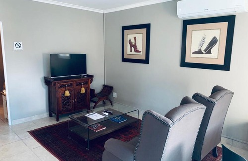 Parklands Apartment | Pet-Friendly Coastal Grace Parklands - 10/10 Review Score