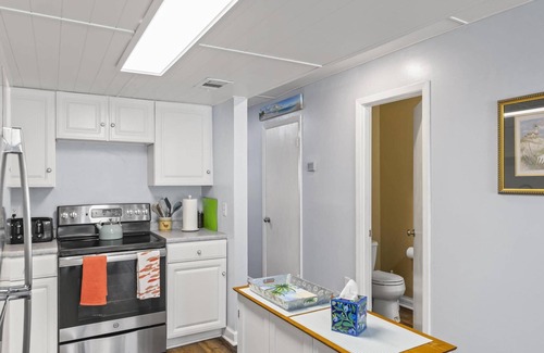 Coquina Key Condo | Coastal Haven Condo: Beach Access, Pool & Pet Friendly Stay
