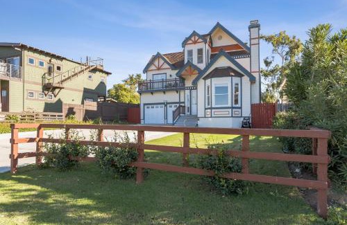 Townsite House | Coastal Haven in Oceanside - Pet-Friendly Beach Retreat