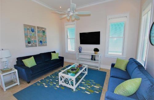 The Shores House | Coastal Home: 4-Star Haven with Pool & Child-Friendly Fun