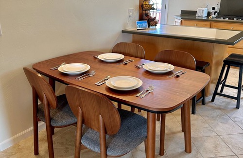 Marine Terrace House | Coastal Retreat with Guest House & Pet-Friendly Amenities