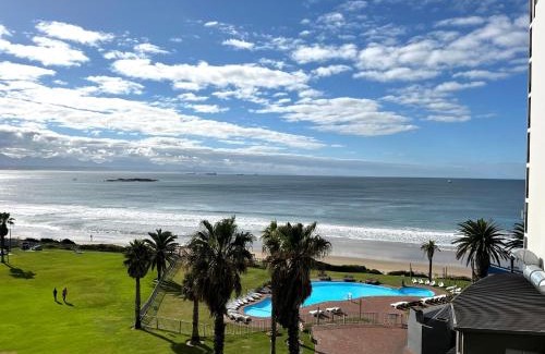 Mossel Bay Apartment | Coastal Hospitality: Beach Club 401 with Private Beach Access