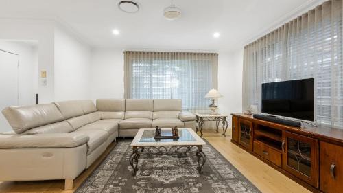 Palm Beach House | Discover Coastal House: Pet & Child Friendly Retreat