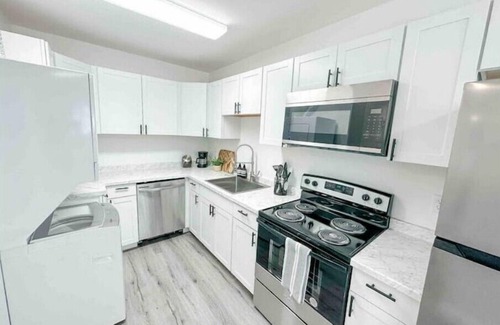 Kent Narrows Apartment | Elegant Coastal Kent Narrows Bay Home with Breakfast & More