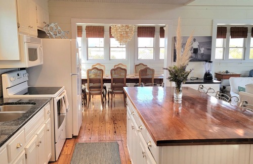Carolina Dunes Cottage | Unforgettable Coastal Living: Beach & Sound Access Awaits