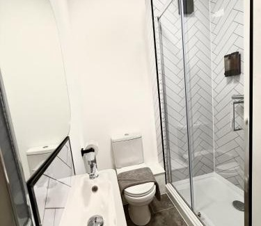 Leiston Cabin | Coastal Lodge