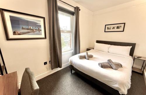 Leiston Cabin | Coastal Lodge