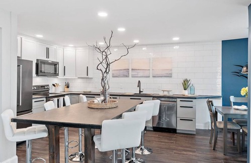 Newbury House | Modern Beachfront Chalet with Ocean View, Sleeps 10+ Guests