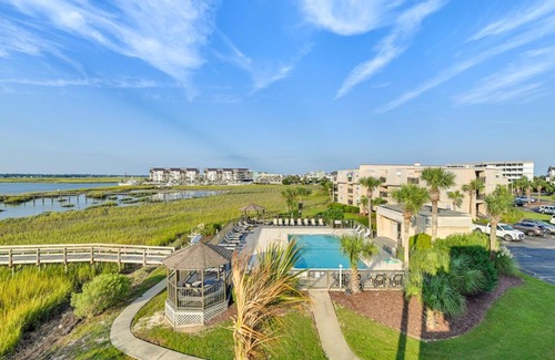 Gulf Stream Estates Apartment | Relaxing Murrells Inlet Condo with Pool and Balcony