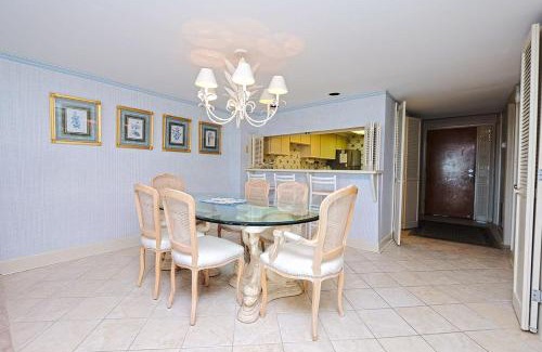 Litchfield by the Sea House | Inviting Coastal Oasis: 3BR Condo with Resort Pool Access