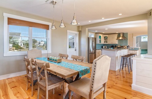 Newbury House | Idyllic Coastal Retreat in Plum Island with Ocean Views!