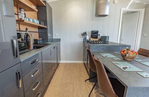 Addlethorpe Cottage | Cozy 2-Bedroom Retreat in Addlethorpe by Skegness