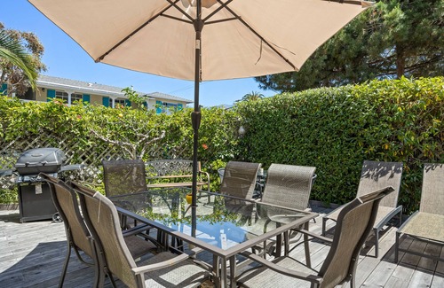 East Beach Apartment | Coastal Retreat: Enjoy Oceanfront Views and Relaxing Amenities