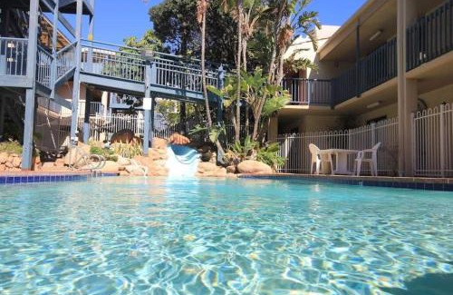 Scarborough Apartment | Inviting Coastal Retreat: 2BR with Ocean Views & Pool