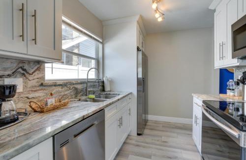 Indian Beach Sapphire Shores Apartment | Pet-Friendly Coastal Sarasota Condo Steps from the Beach
