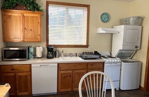 Gig Harbor Apartment | Enjoy Coastal Studio with PNW Ocean Views & Spa Amenities