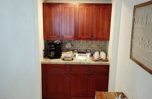 Port Arthur House | Coastal Style Townhome: Perfect for Golf Lovers & Families