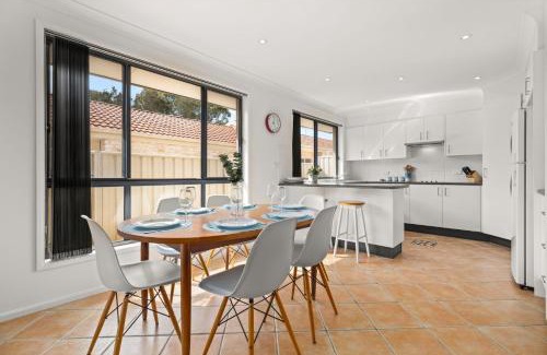 Vincentia Villa | Idyllic Coastal Villa with Ocean Views in Jervis Bay