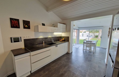 Angoulins House | Relax at Villa Angoulins with Pool and Spa Amenities