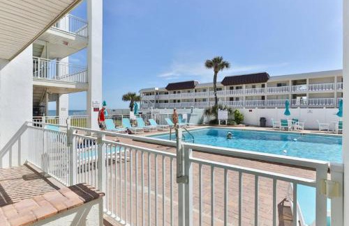 New Smyrna Beach Hotel | Relax at Coastal Waters with Oceanfront Views & Pool Access
