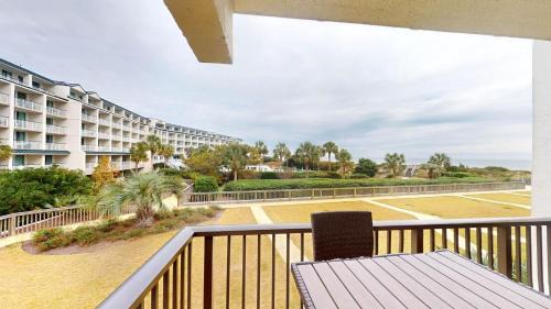 Litchfield by the Sea House | Beachfront Family Getaway at CoastalRetreat - 4 Star Stay