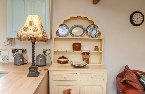 Kilmore Cottage | Pet-Friendly COB COTTAGE with Garden in Kilmore, Wexford