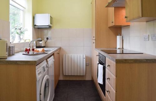 Grosmont House | Family-Friendly Cobbs Cottage: 4-Star Stay with High Ratings