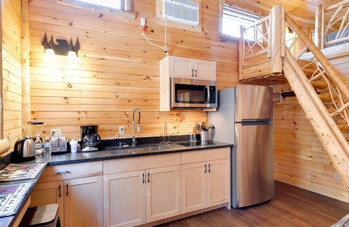 Lake Placid Hotel | Eco-Friendly Cobble Mountain Lodge: Rated 9.4/10 by Guests