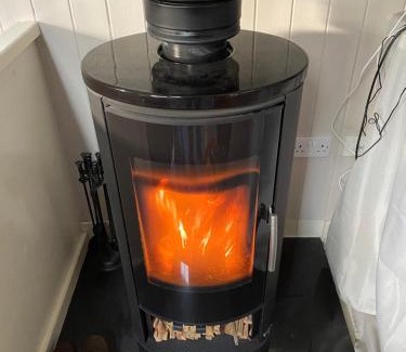 Strathtay House | Cozy Cobbler's Cottage at Kindrochet, Strathtay - 9/10 Rating