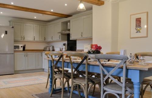 Ripley House | Pet-Friendly Holiday Homes in Ripley, UK - 5 Star Retreat