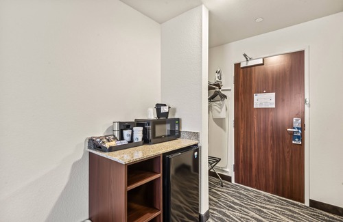 Cullman Hotel | Discover Cobblestone Hotel & Suites in Cullman, Rated 9/10