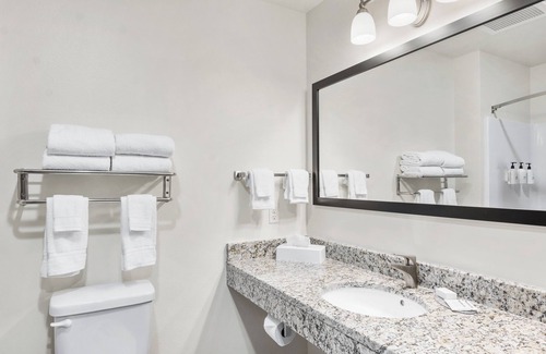 New Denmark Hotel | Welcoming Cobblestone Hotel & Suites in Denmark with Pool