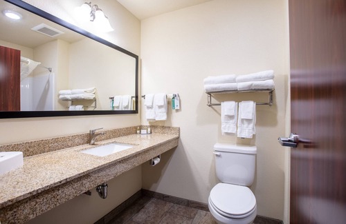 Pine Bluffs Hotel | Discover Comfort at Cobblestone Inn & Suites, Pine Bluffs