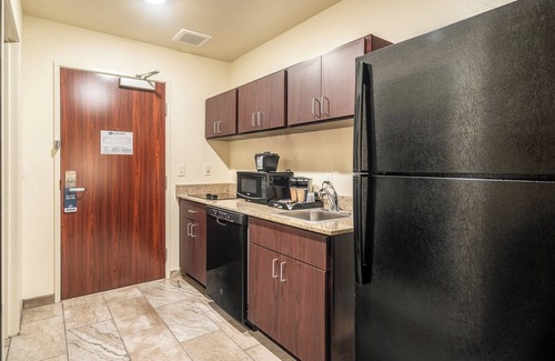 Kermit Hotel | Discover Comfort at Cobblestone Inn & Suites - Kermit
